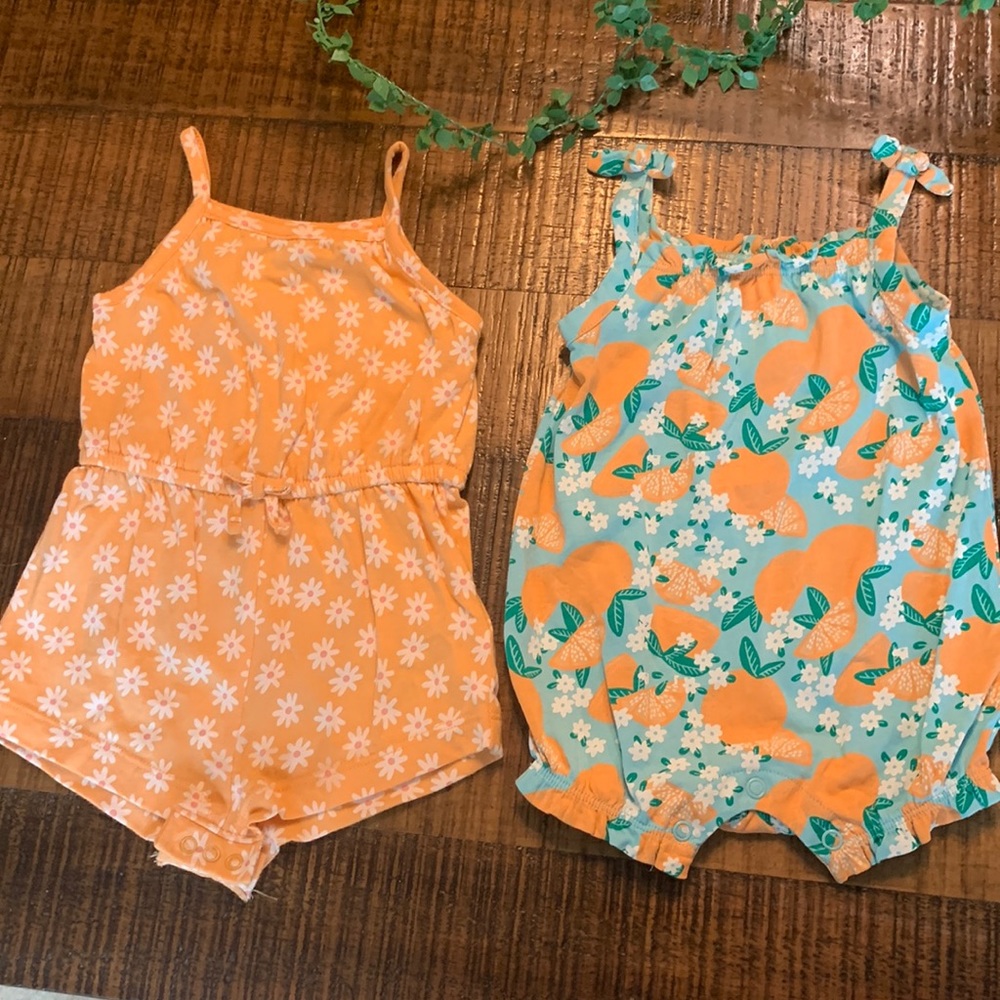 Set of 2 jumpsuits 3-6 M 🍊🌱